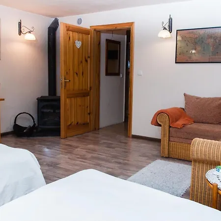 Lesna Zagroda Farma Parchowo